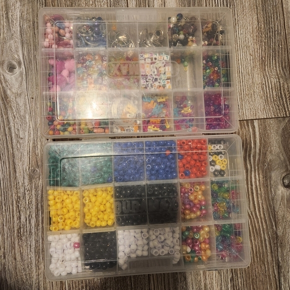 BEADS & CHARMS - Picture 5 of 5